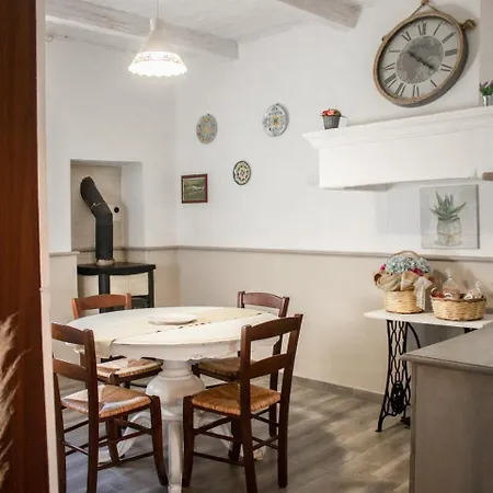 Masseria Trulli Pietra Antica Guest house Noci