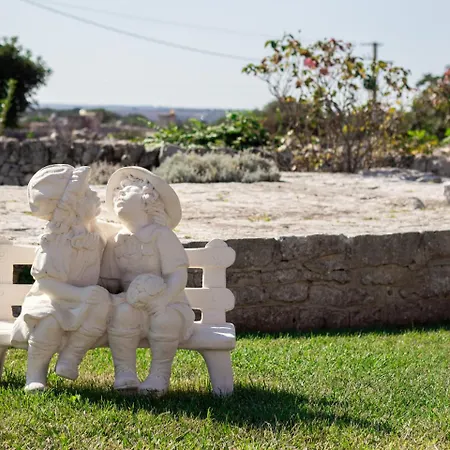 Guest house Masseria Trulli Pietra Antica Noci